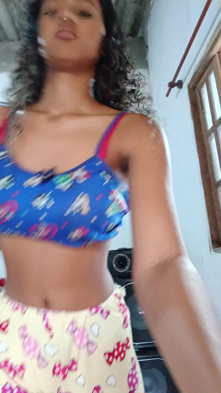 @indiazinha18