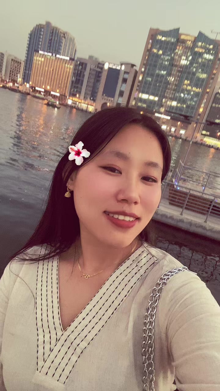 @Limbuni 👰🏻♀️👑