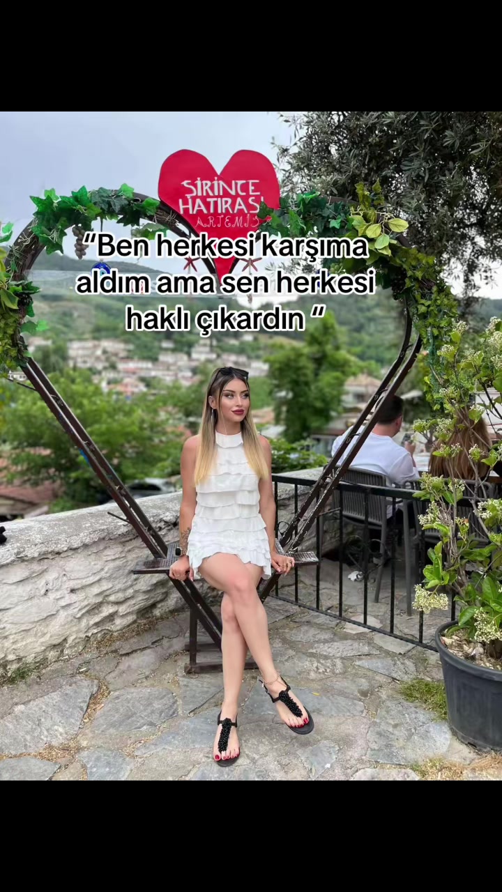 @KİWİ&ensp;GOZLUU