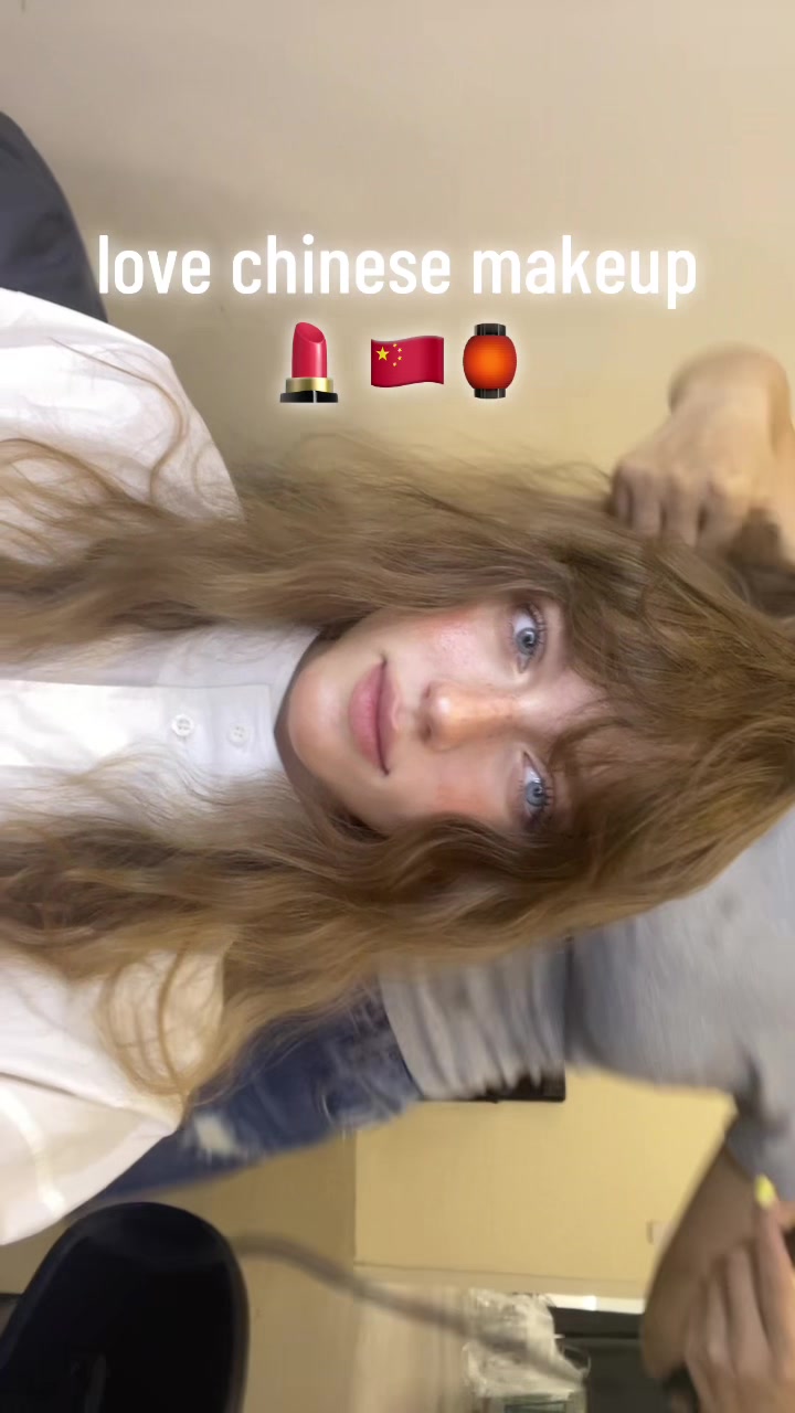 @ℳ𝒶𝓇𝒾𝒶_ℬ𝓊𝓏𝓏