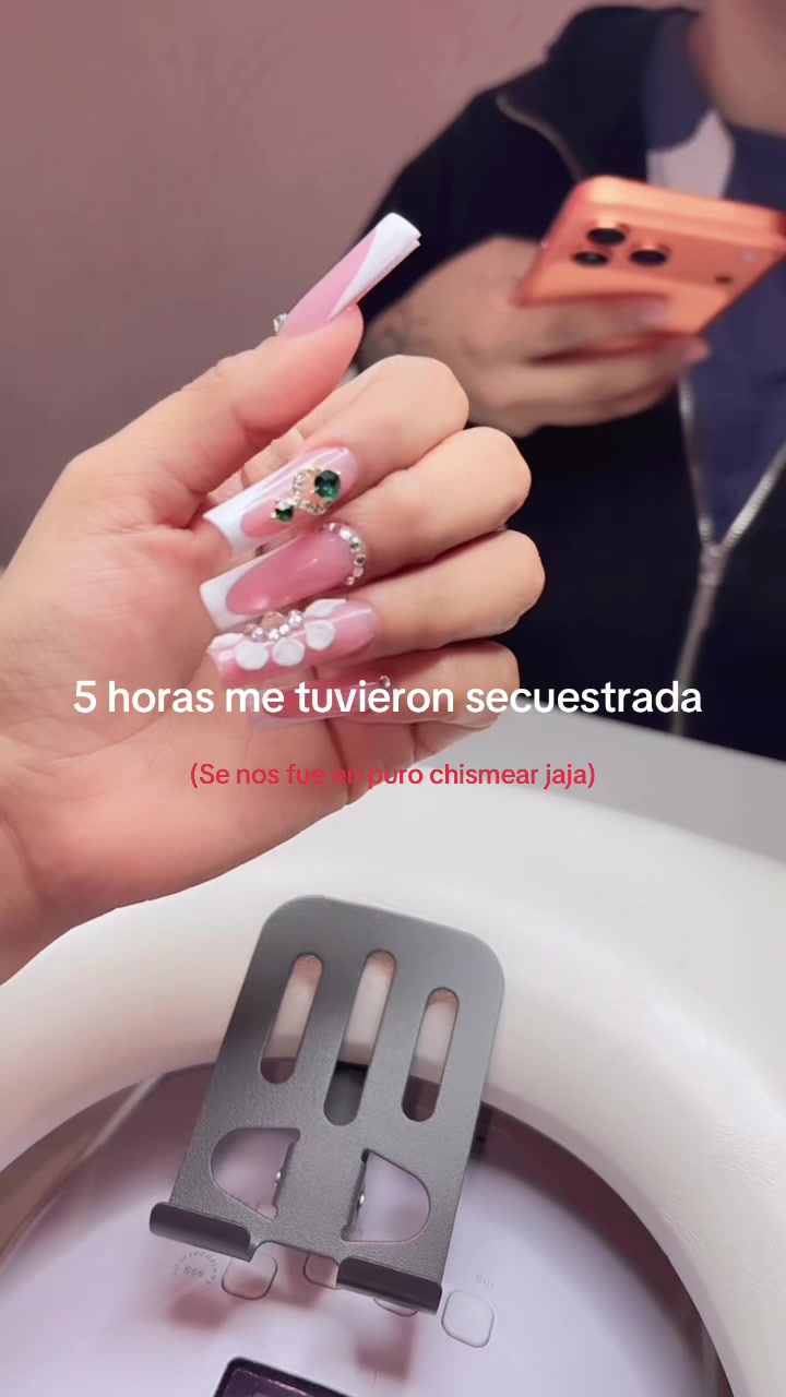 @𝑀 🧚🏻