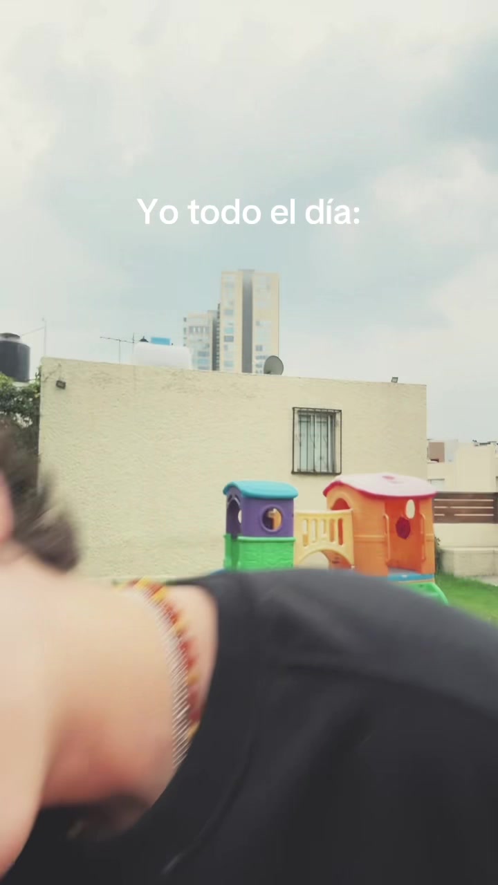 @nico_villagrana
