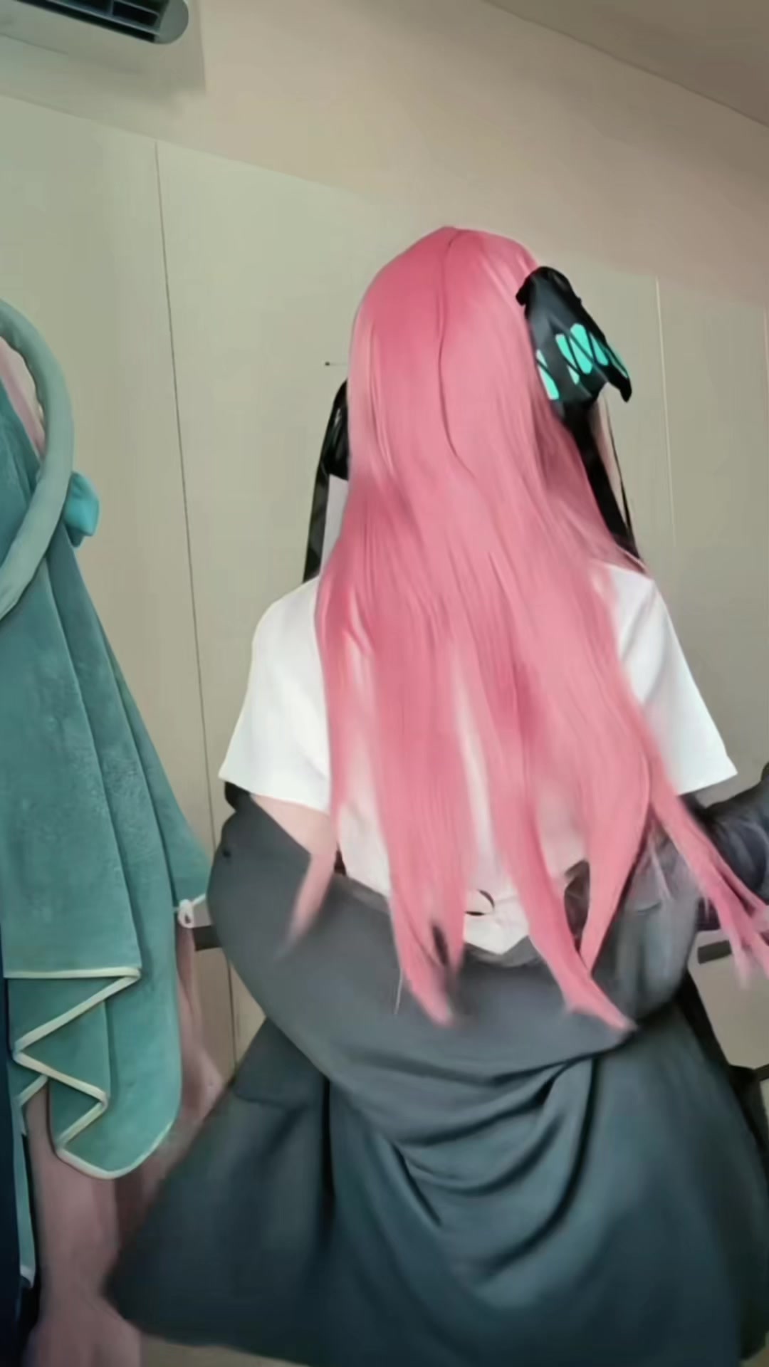 @mi&aacute;n.cos