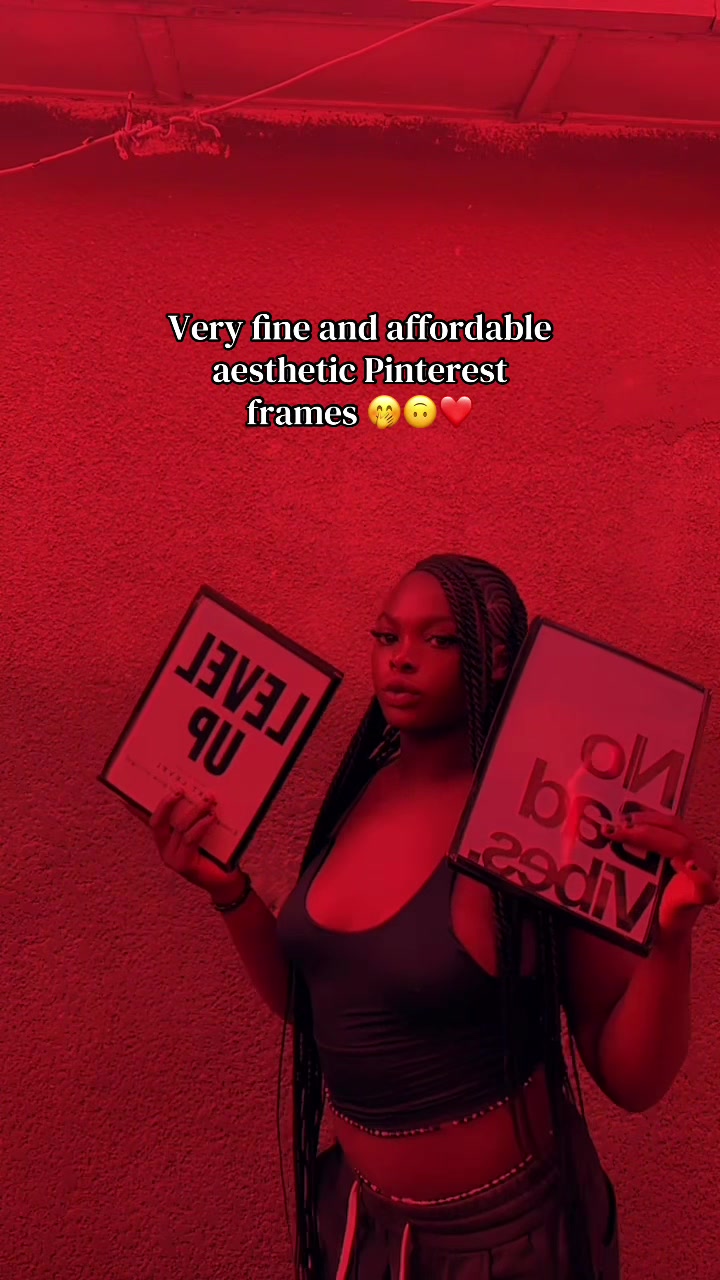 @Lisa&rsquo;s Aesthetic pin frame