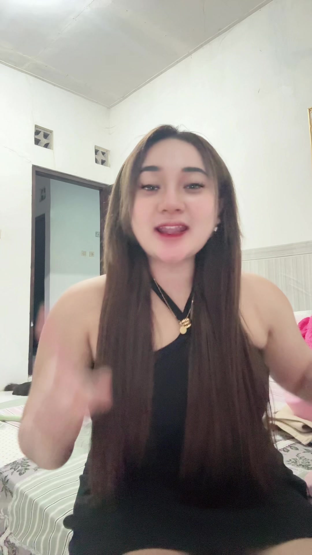 @inisintottyy