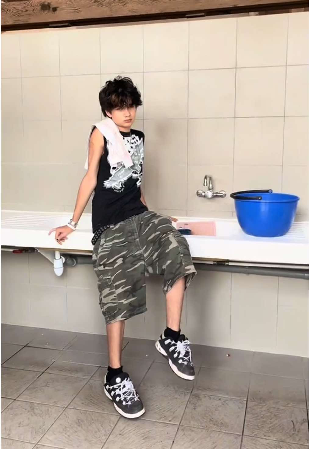 @:P
