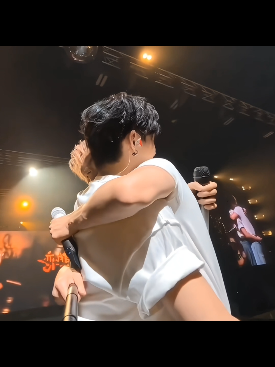 @๐โ
๏ธโจ