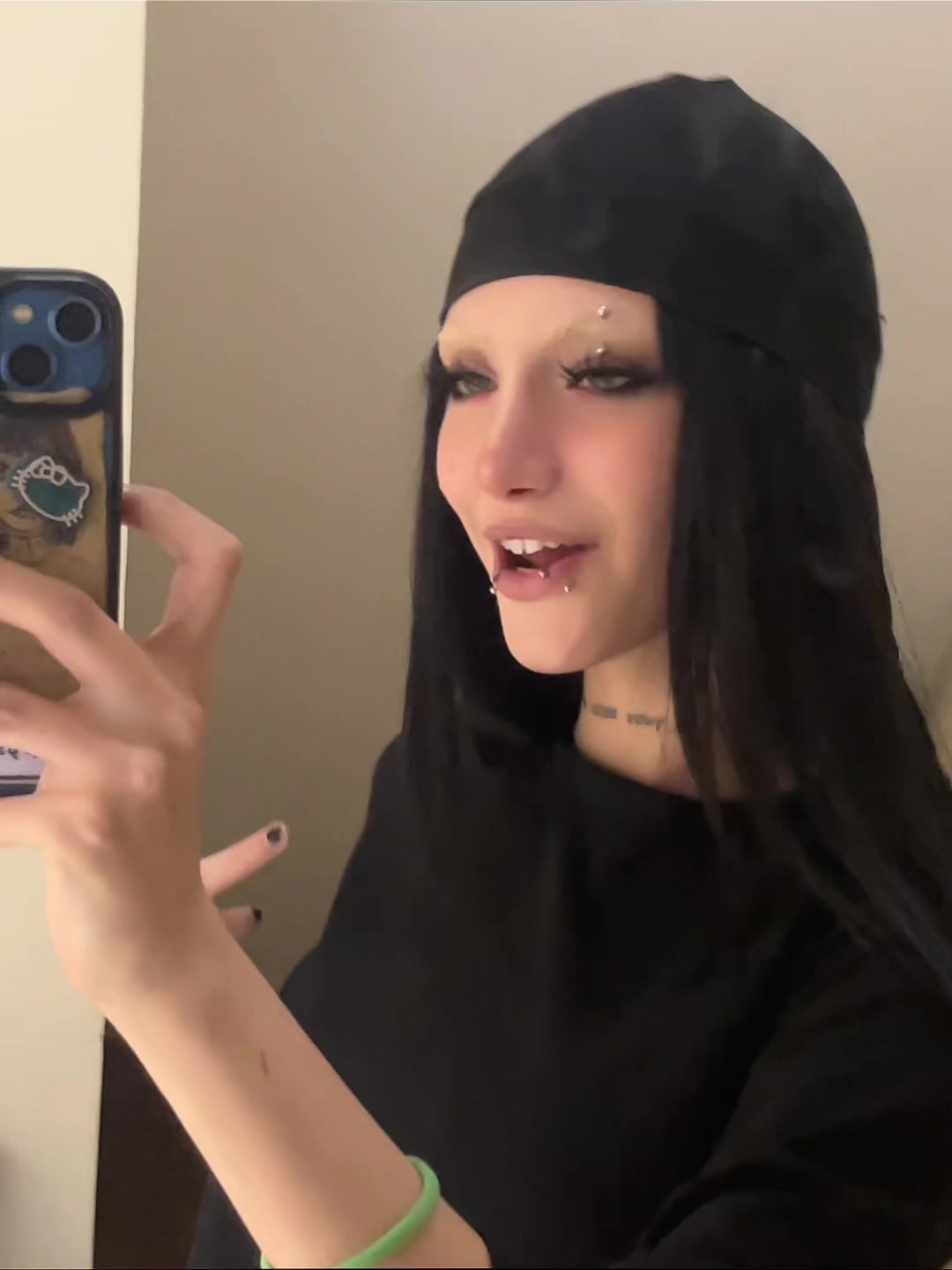 @Thereddestcolor