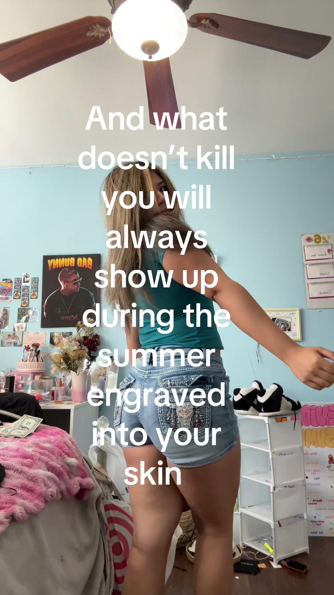 @•Ari•