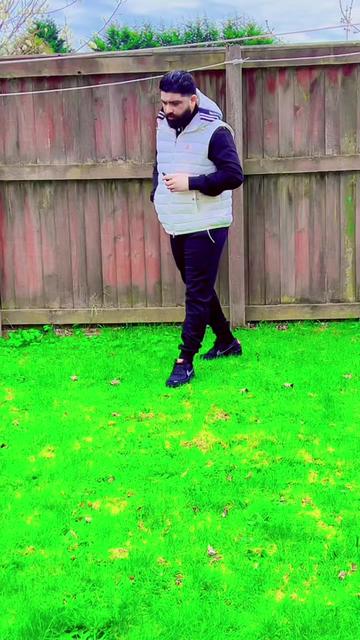 @zeeshan Ashraf🇬🇧🇬🇧
