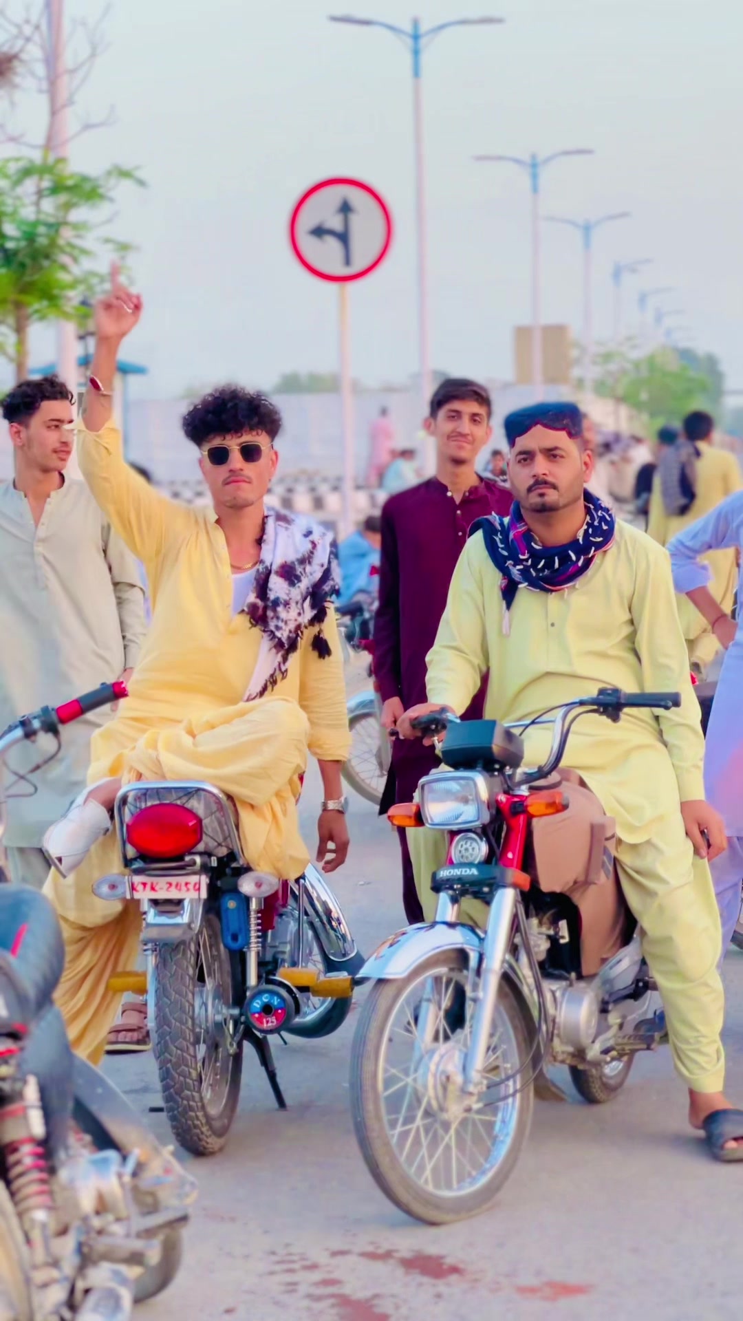@Mujii Afridi sartiza 302