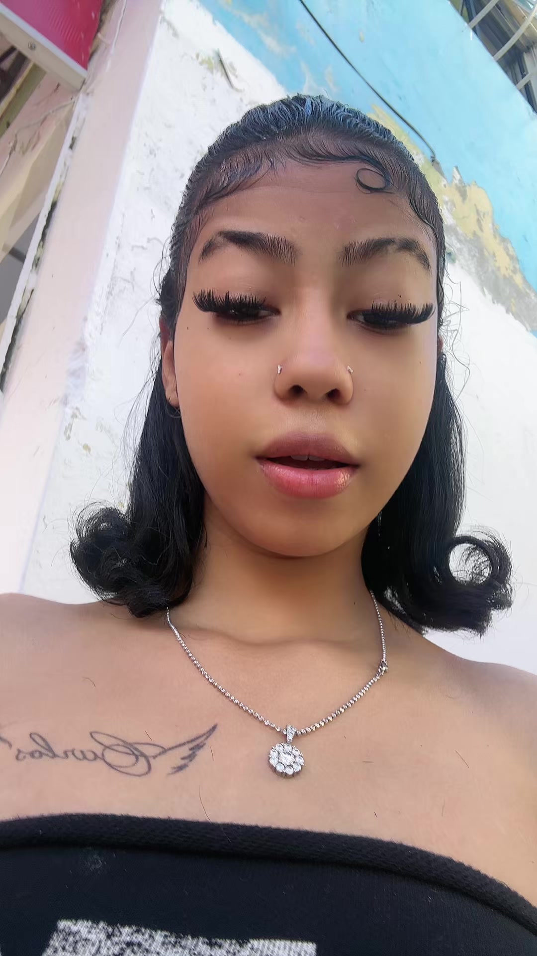 @crymiamor_