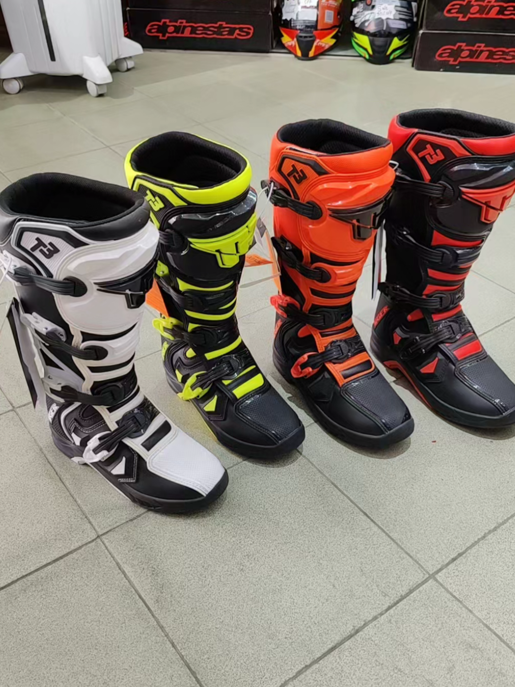 @Om Trading Helmet Shop