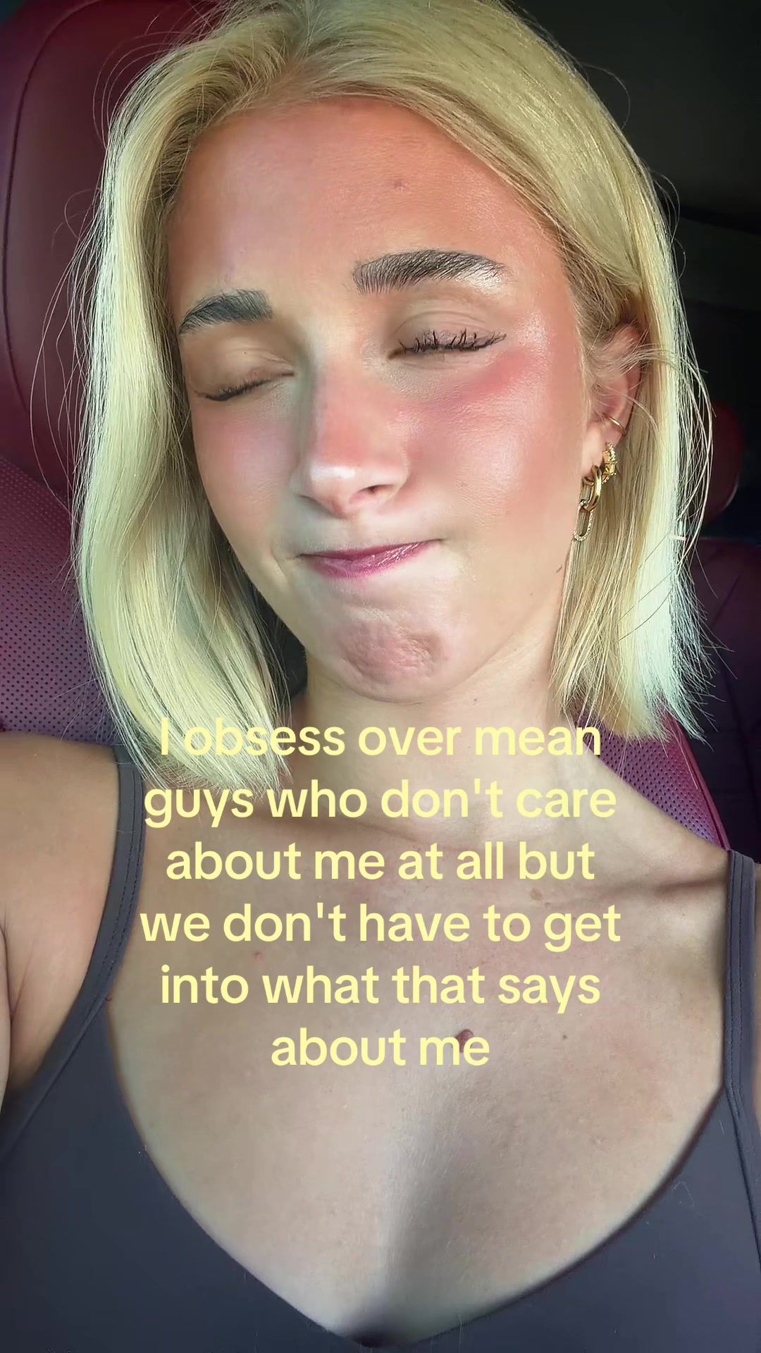@theelliebarker