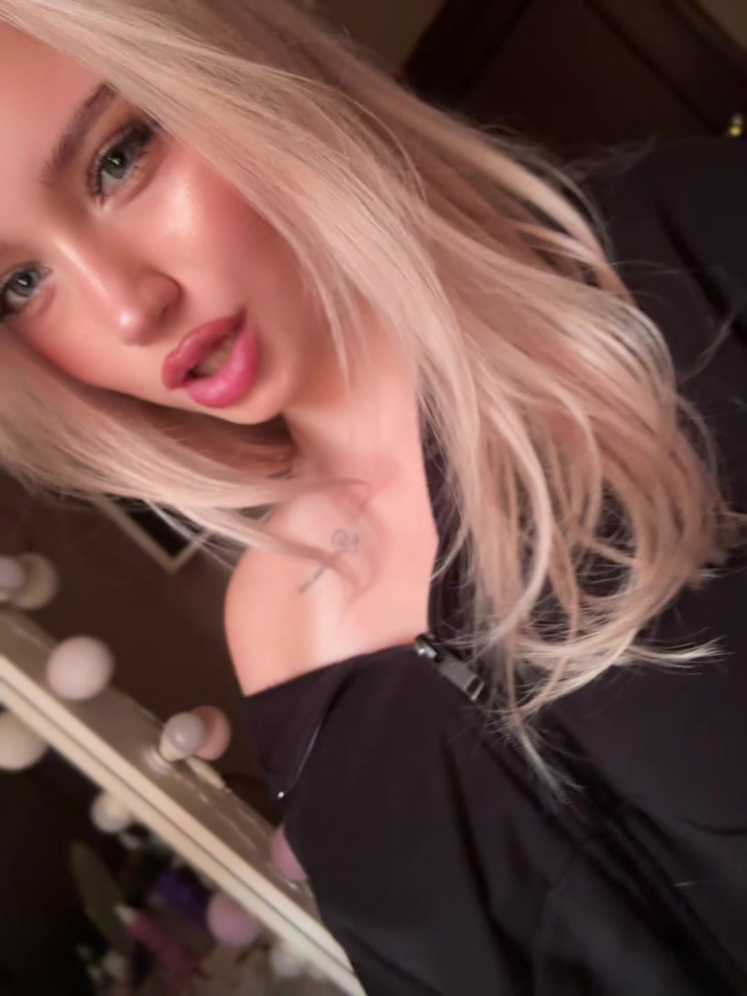 @камилка🐈⬛