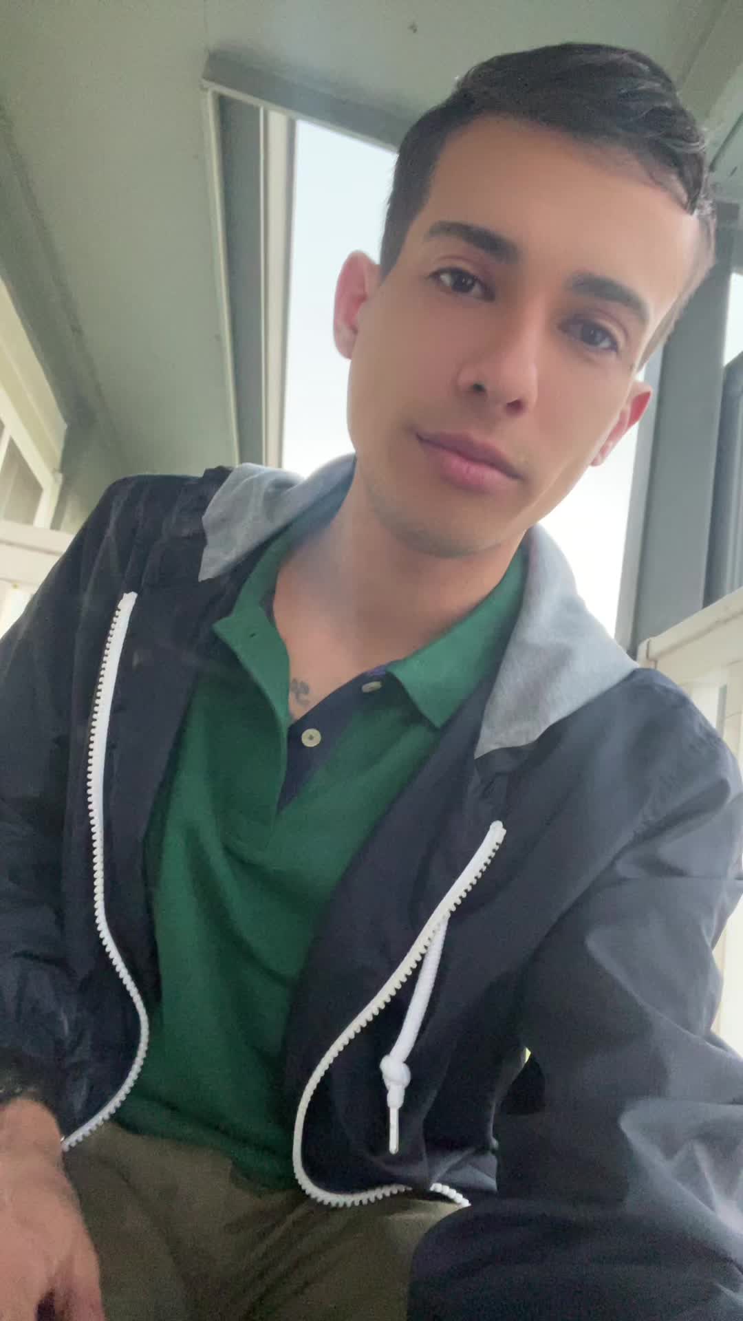 @Alej