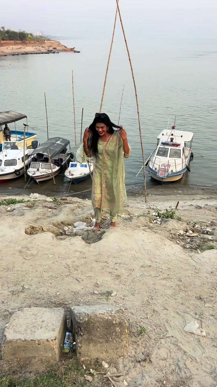 @👩&zwj;🎓⚖️Arshi +(আরু)⚖️🎓