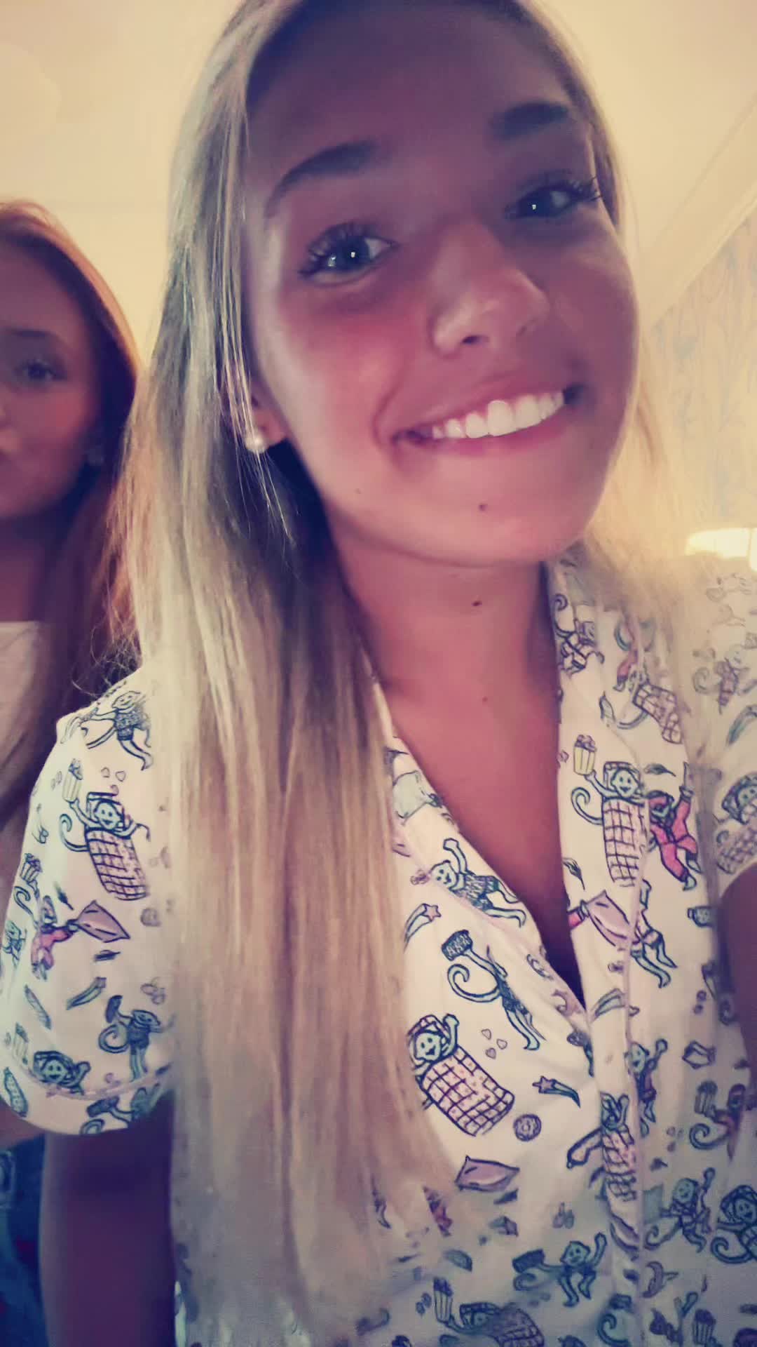 @emma 🕺🙈😝💗