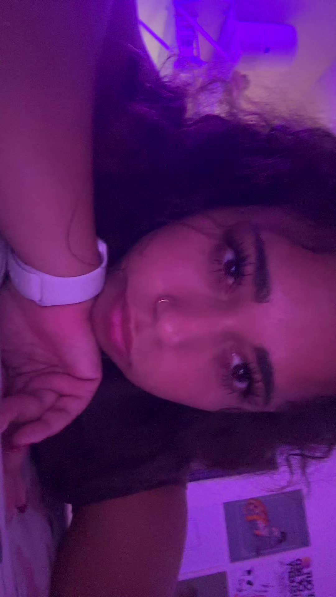 @yourehot