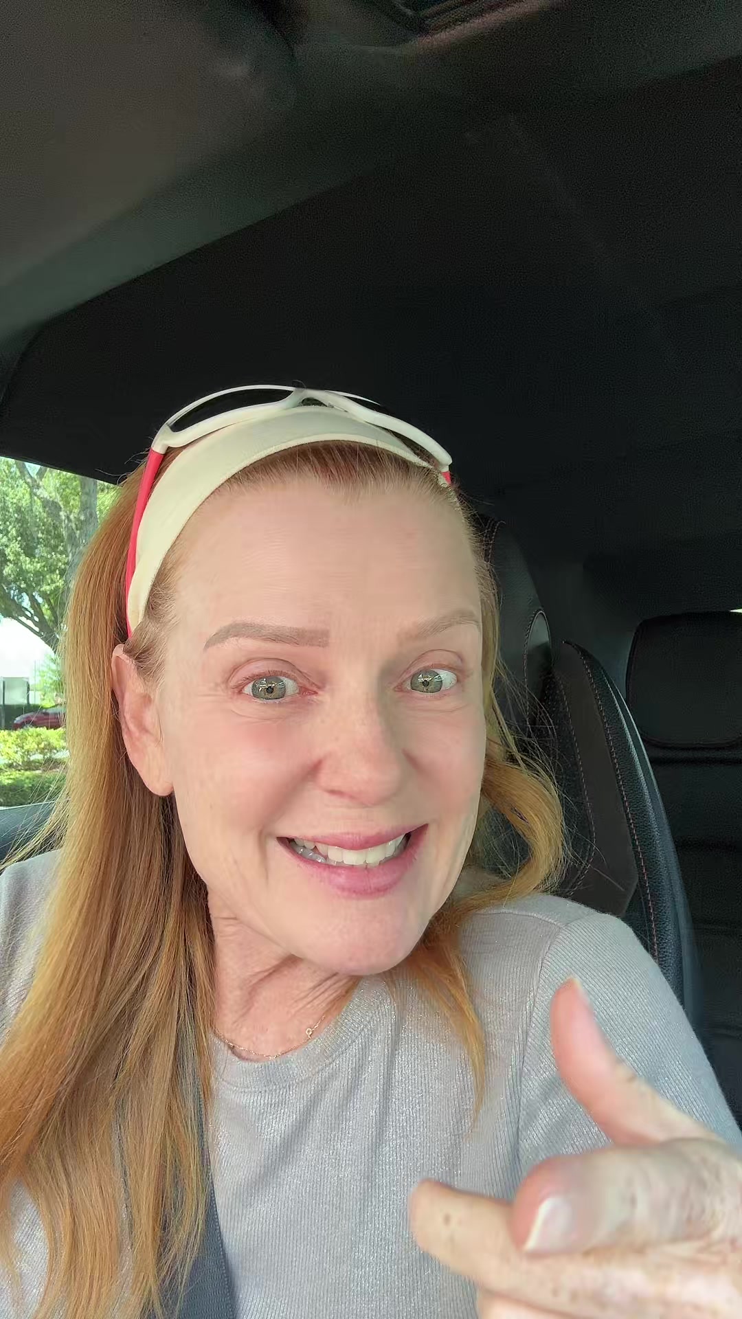 @PurseLadyLaura