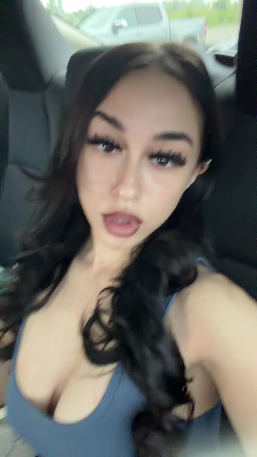 @layy<3