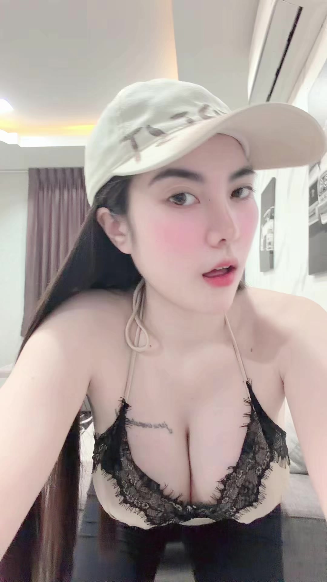 @ชัดเจน