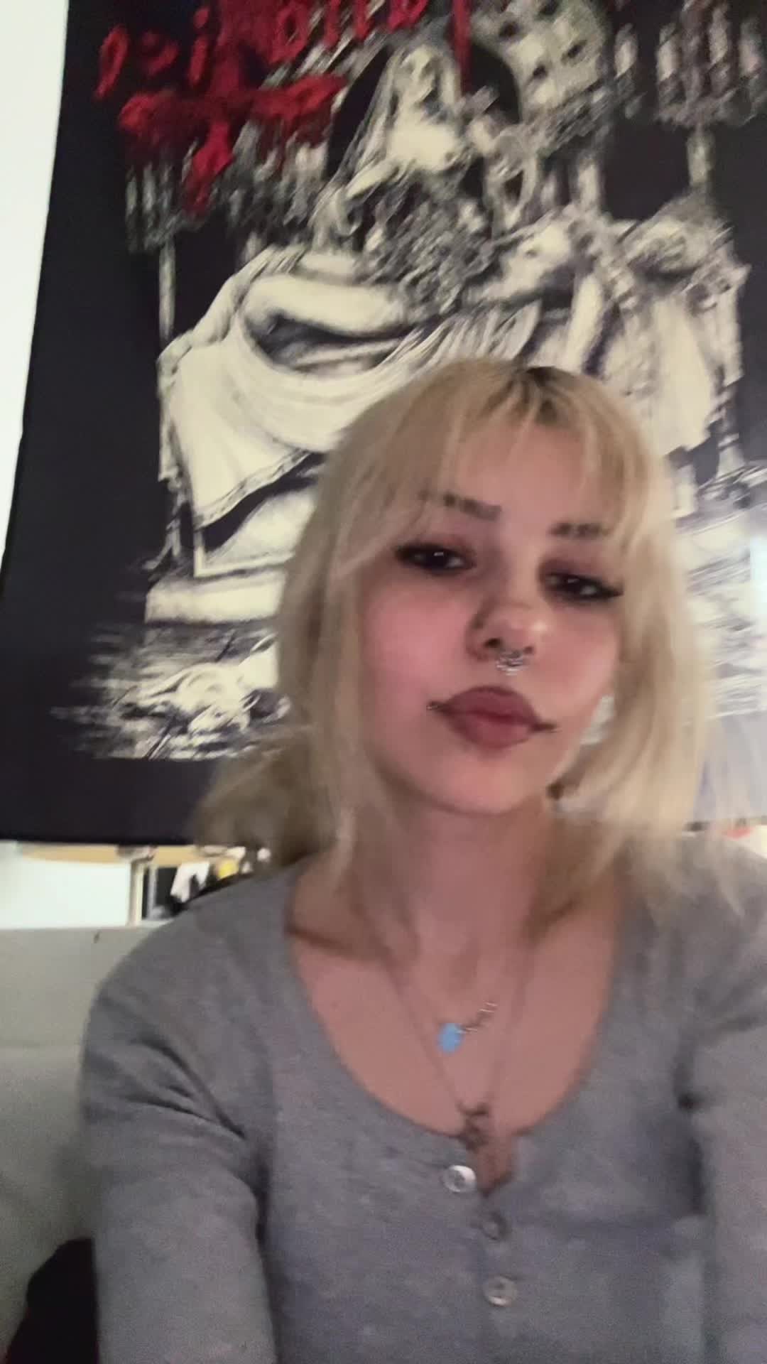 @𖦹lucy𖦹
