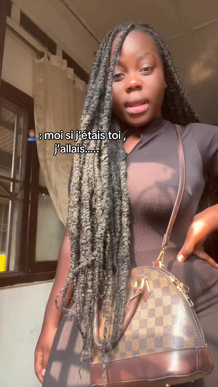 @APOUTSHOU🤍
