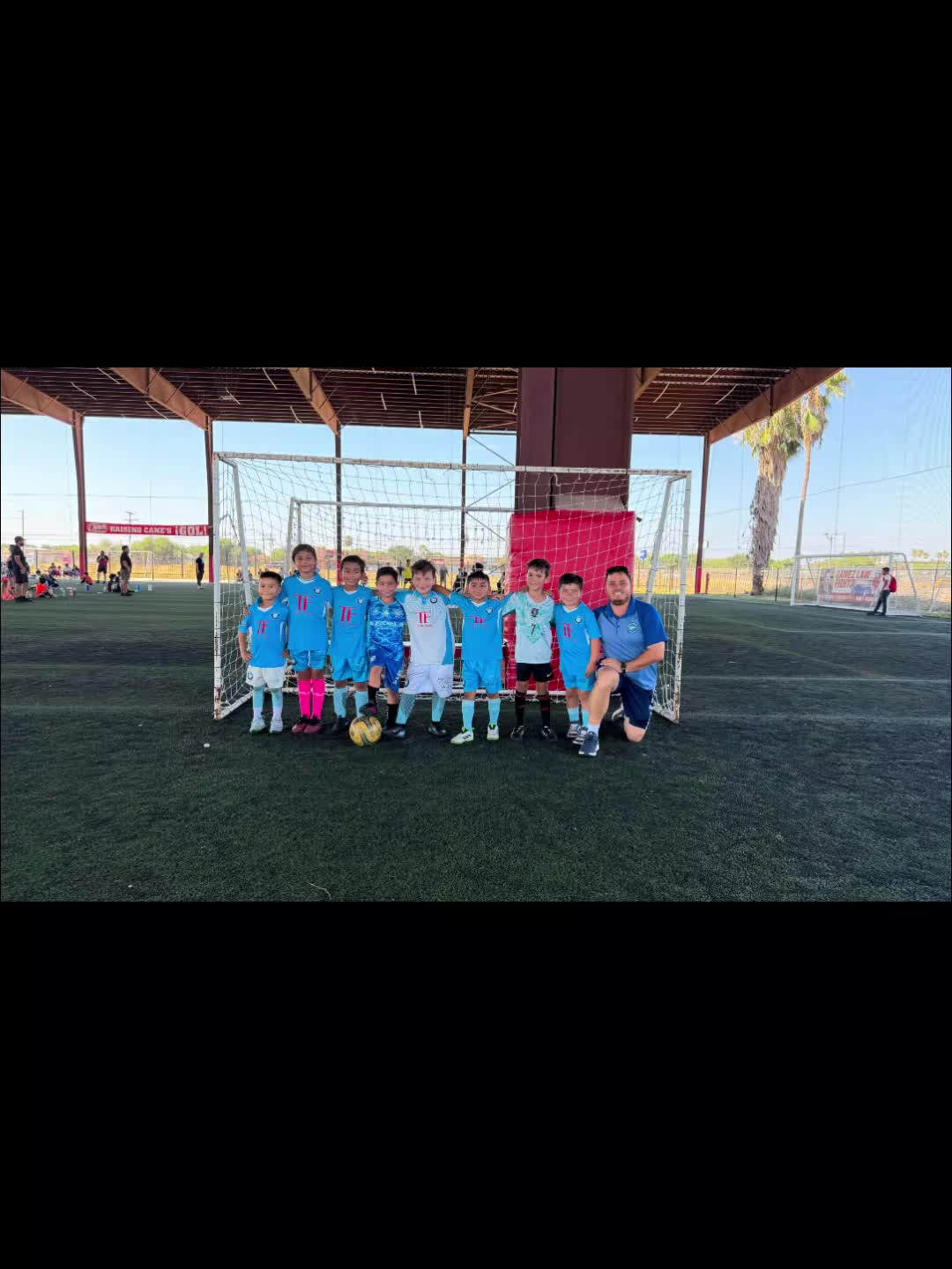 @ROMANI UNITED 🔵⚪🦅