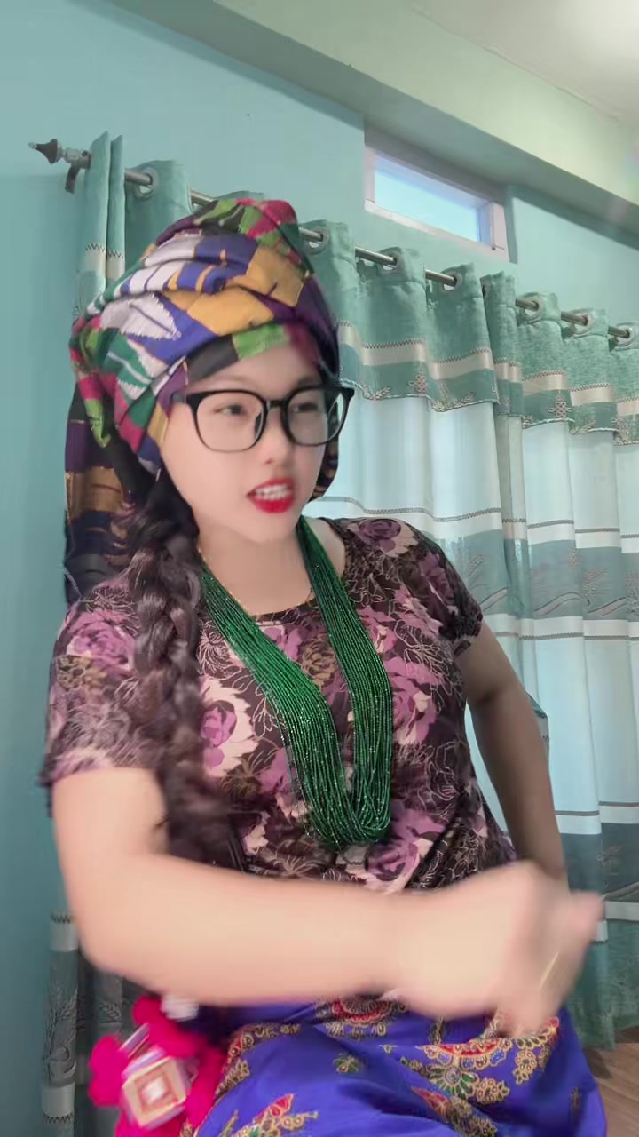 @Roshni limbu💎