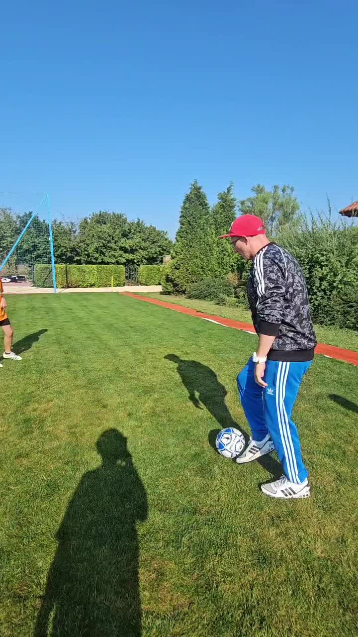 @Trener Dryblingu Piłkarskiego