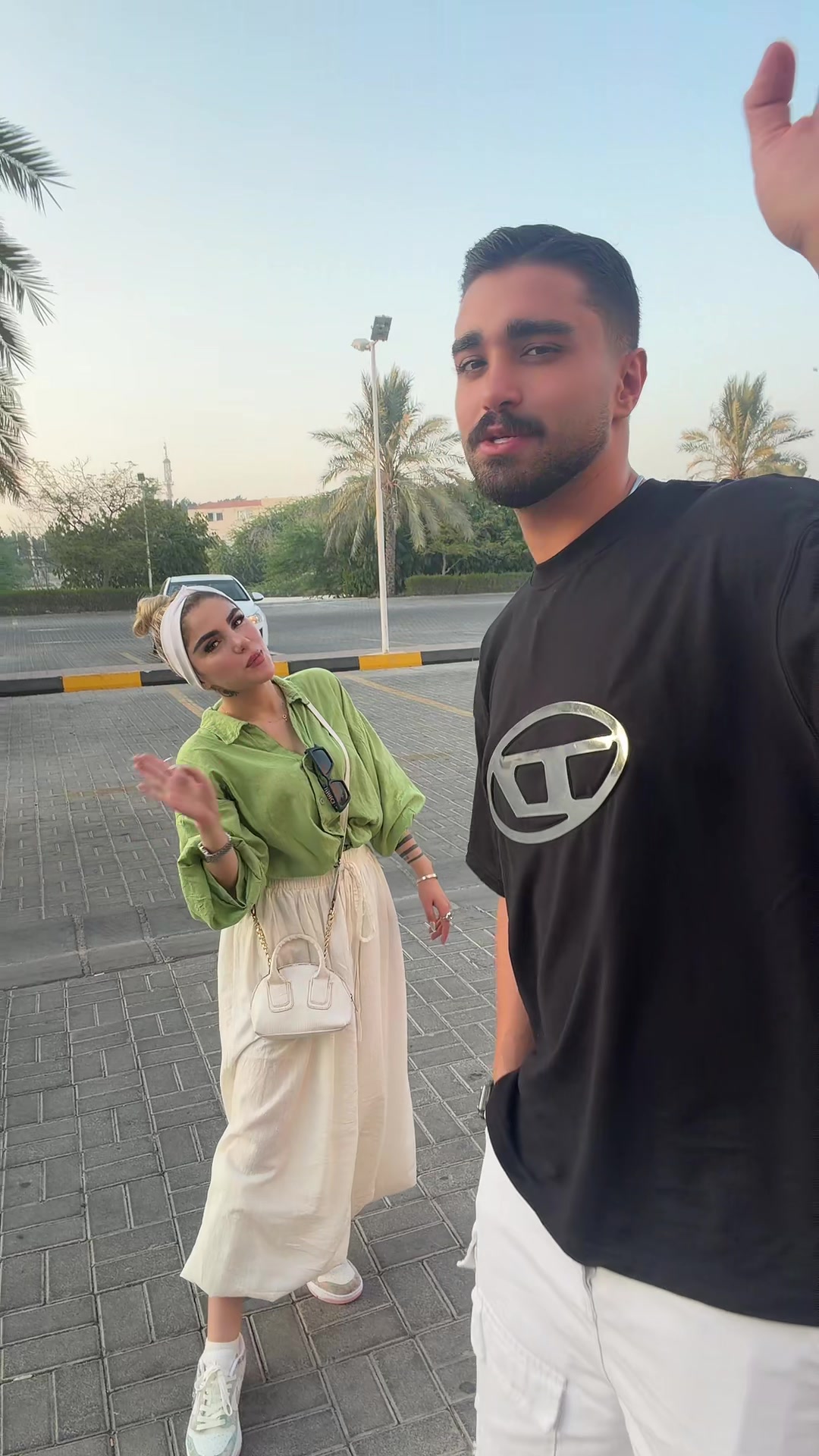 @saharhoseini