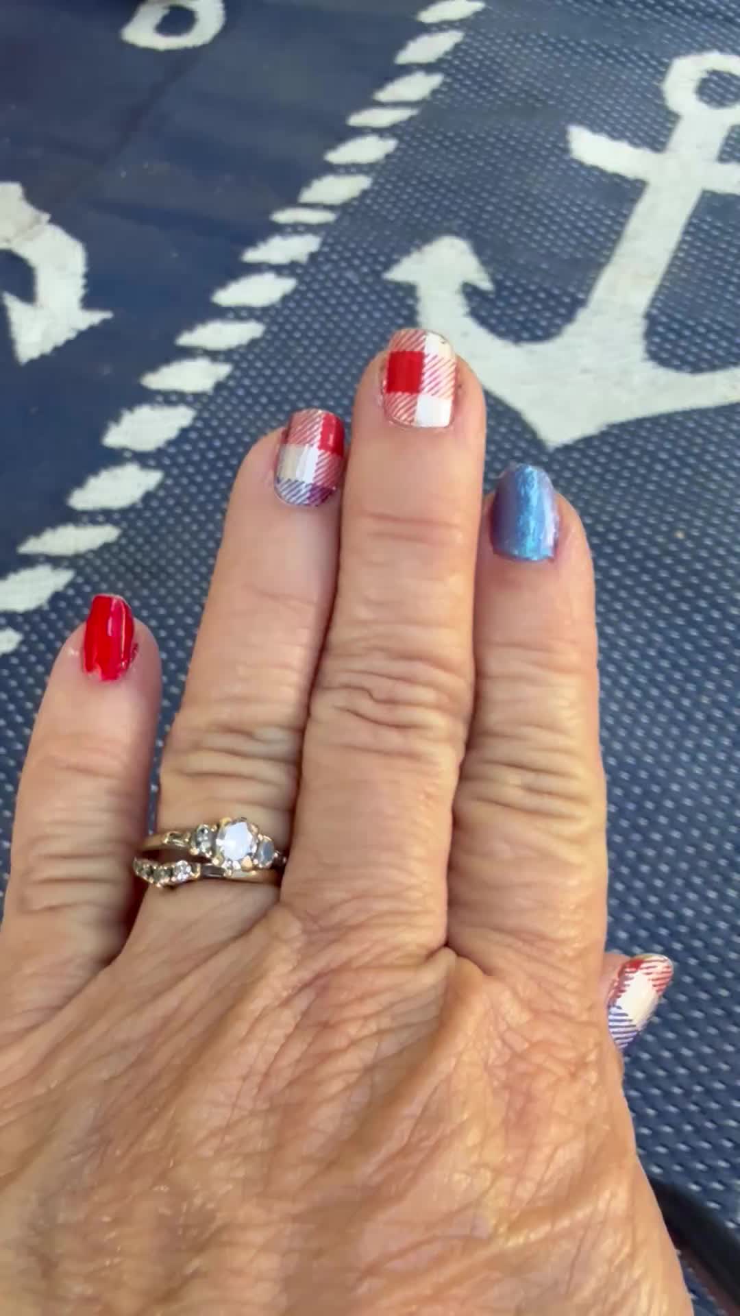 @Linda Leigh’s Lovely Nails