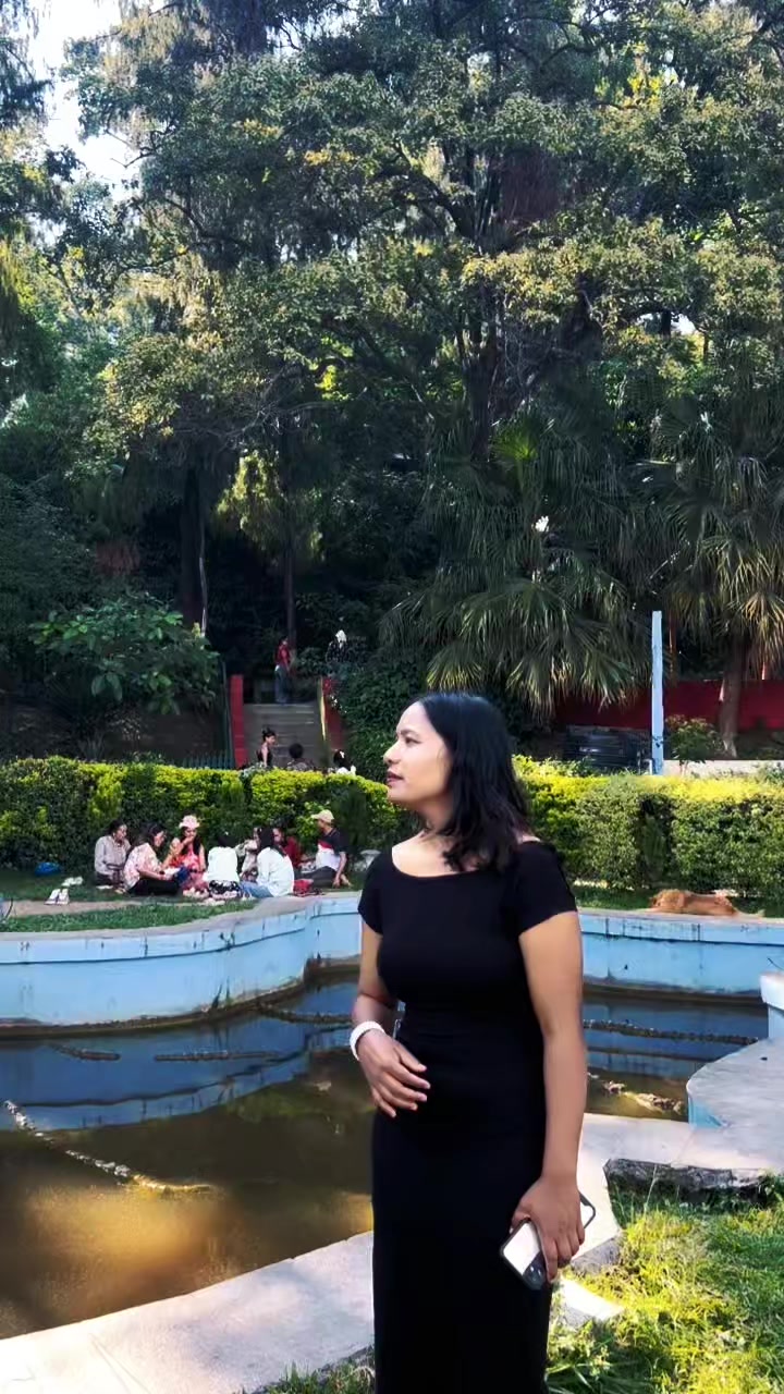 @samjana 👩&zwj;❤️&zwj;💋&zwj;👩💋💋💋