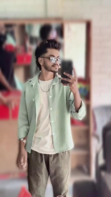@Lukeshraj💕