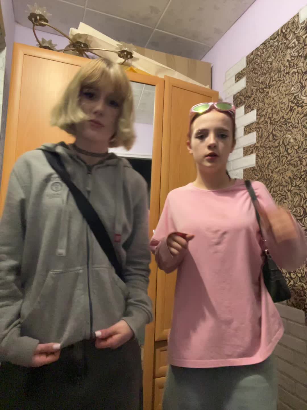 @kriskaa