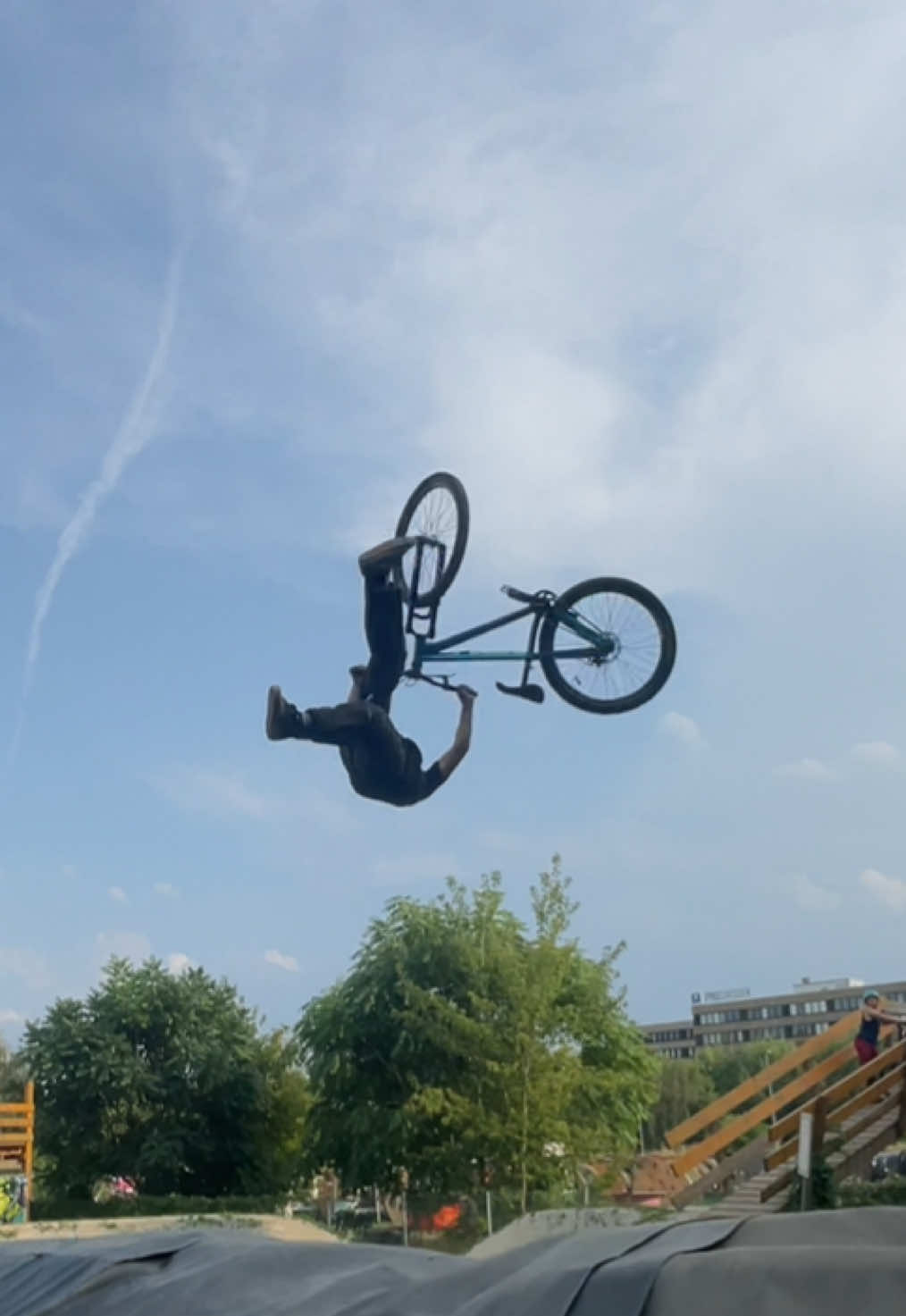 @Johnnyschmidt_mtb