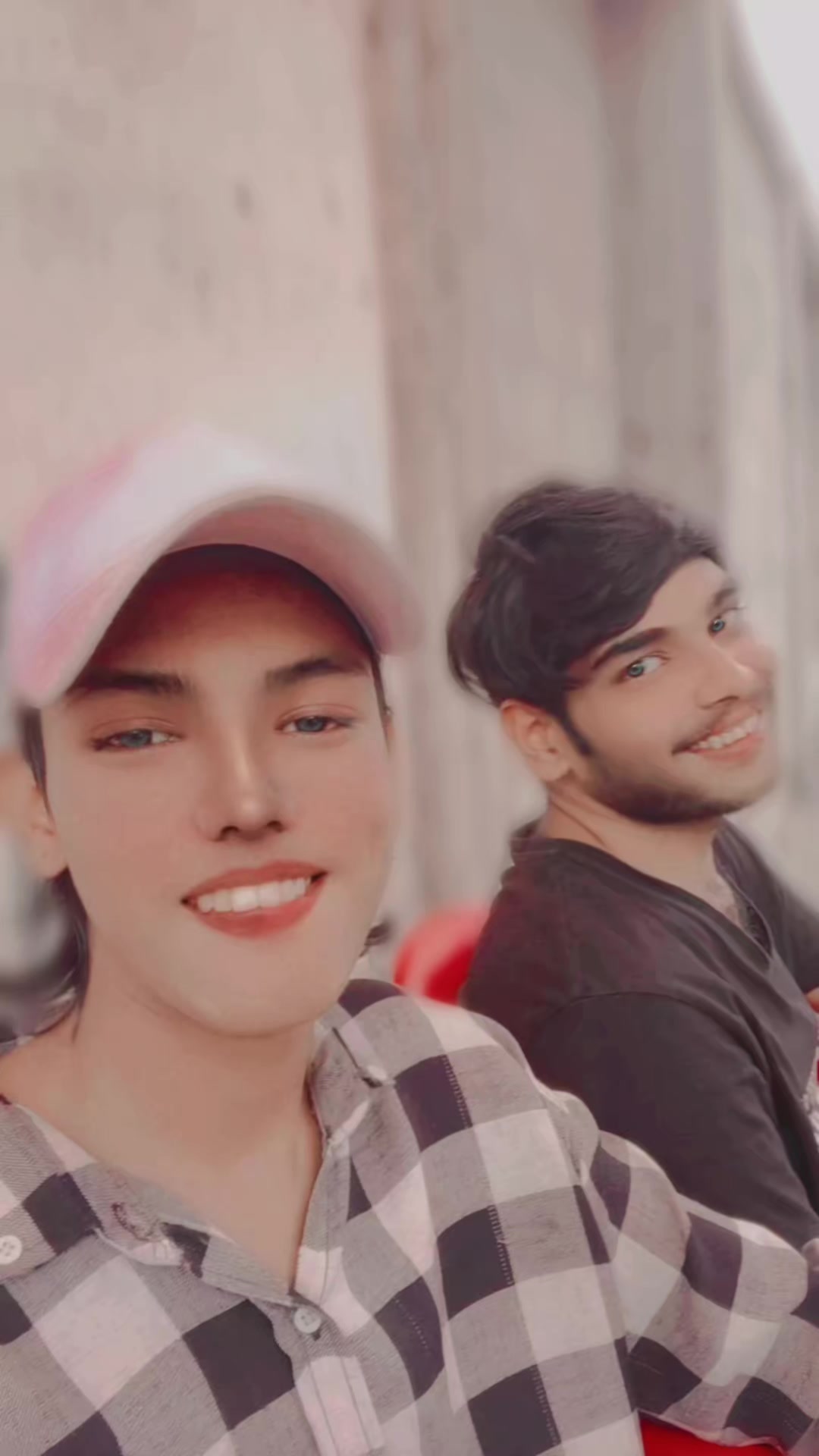 @▄︻デ👑 بادشاہ👑 ══━一