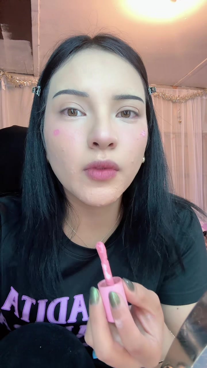 @Ana