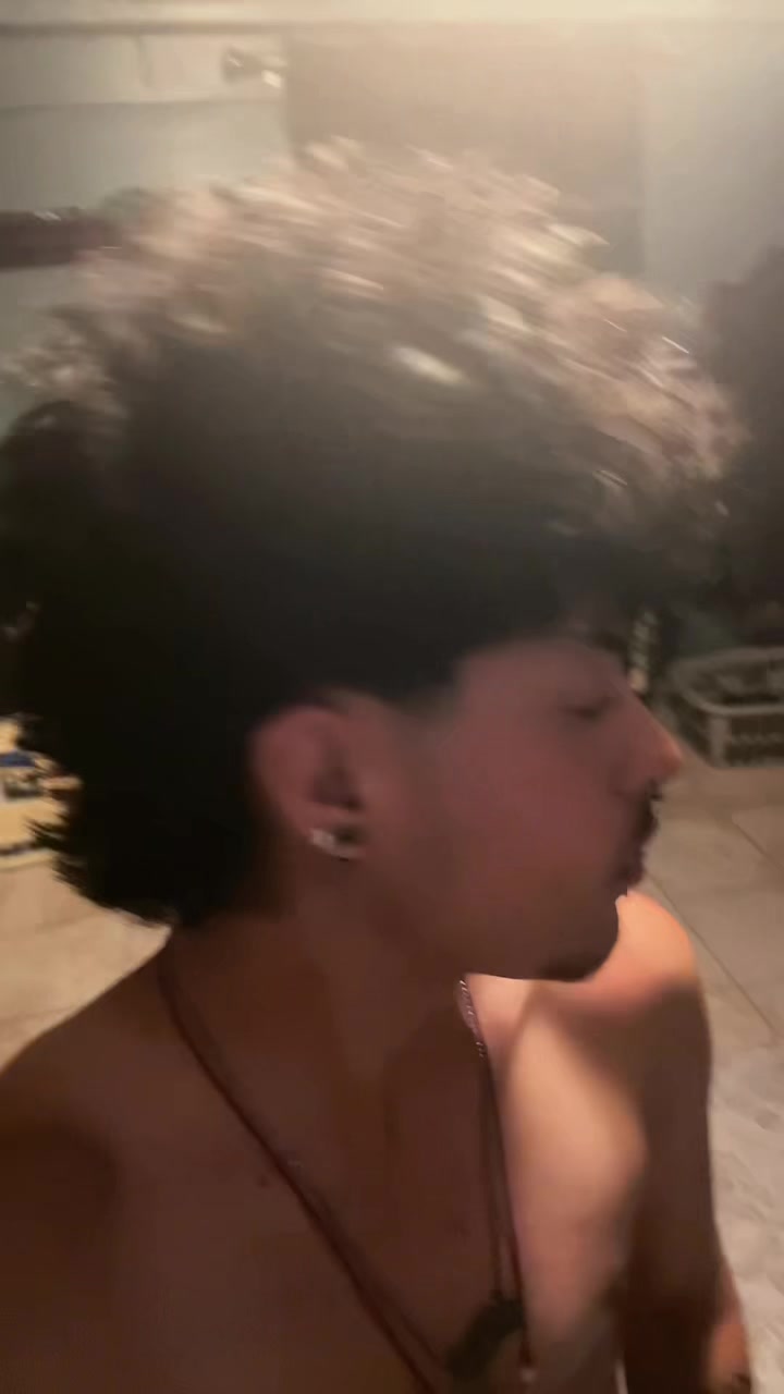 @️