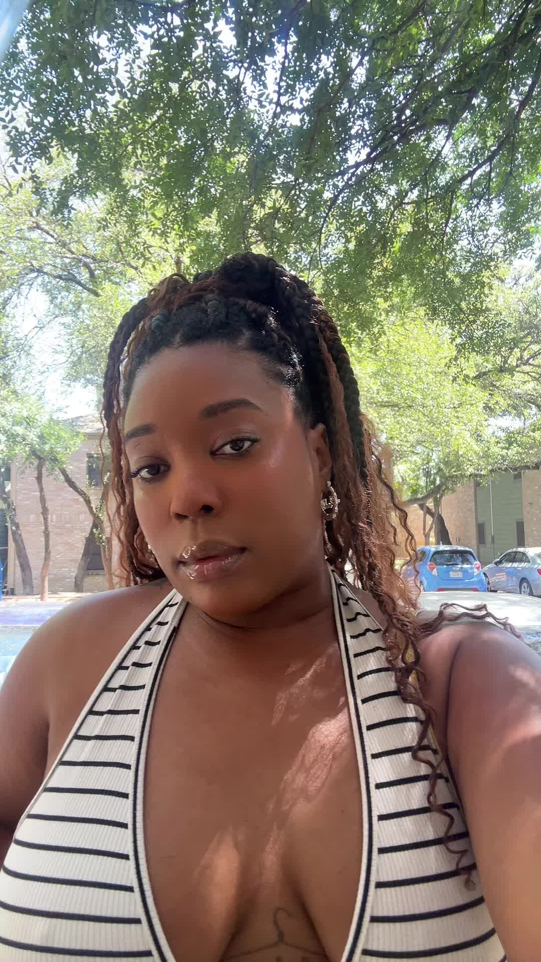 @studio_renee