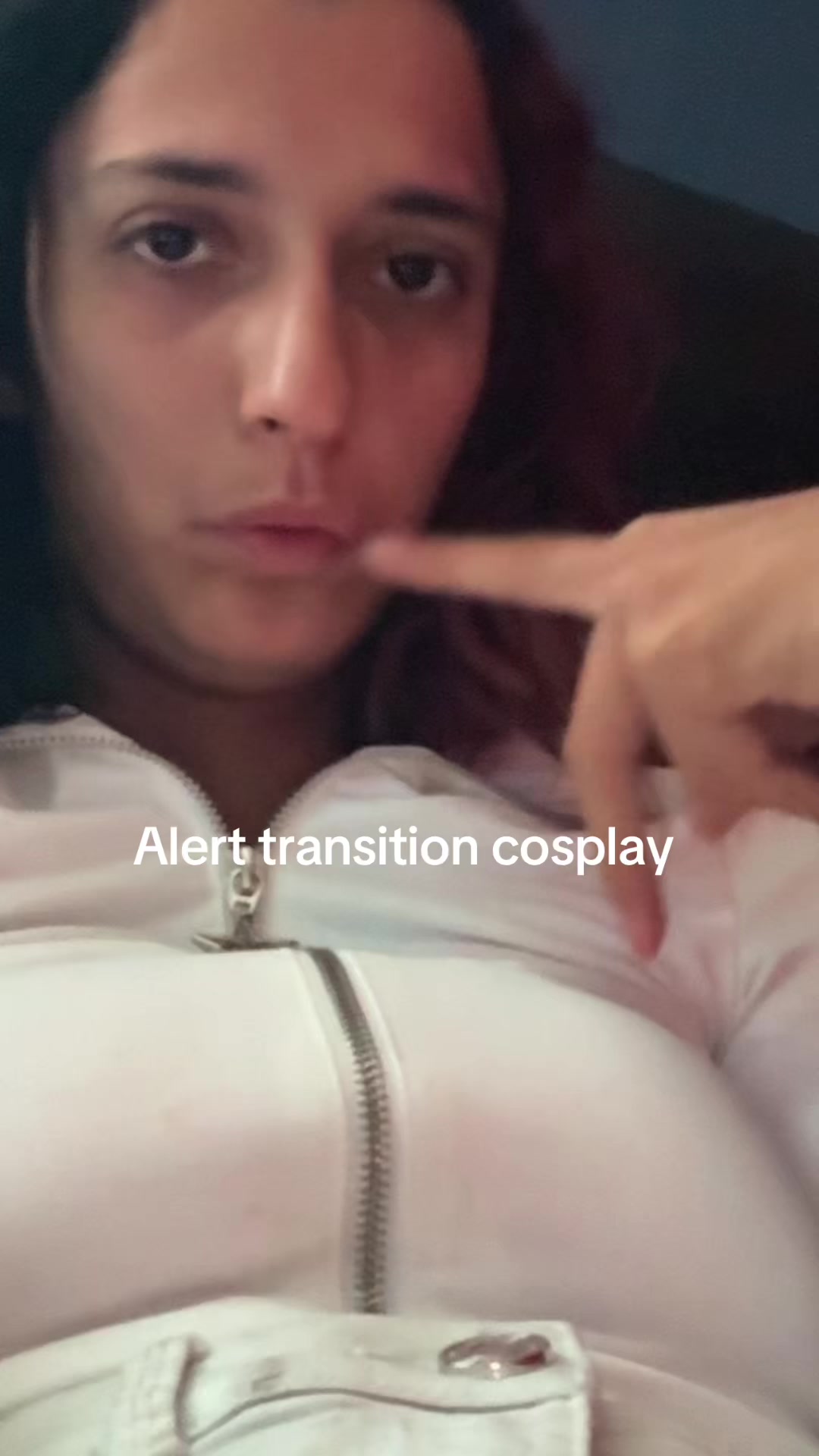 @★★★★☆