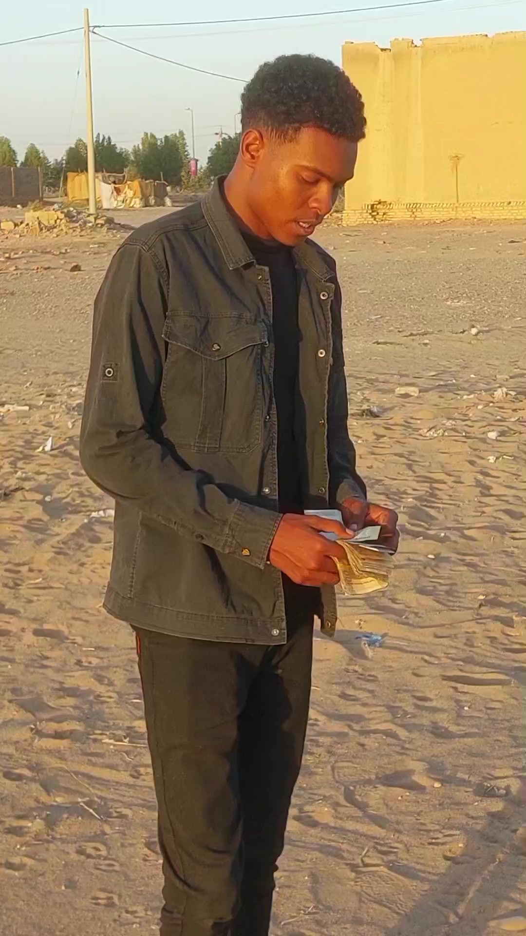 @بـشتـــــــنة (ملك الظرافة) 🤞