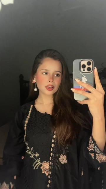 @rafiya_zai_offical