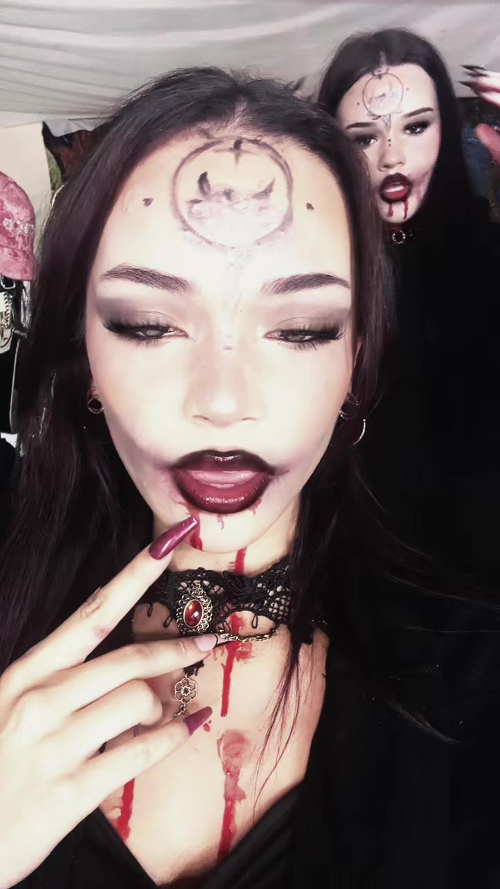 @evelyn ˚₊۶ৎ˙⋆