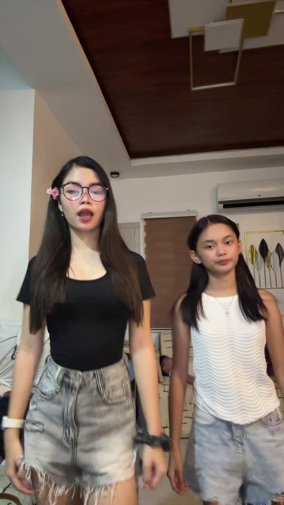 @pre_cious19