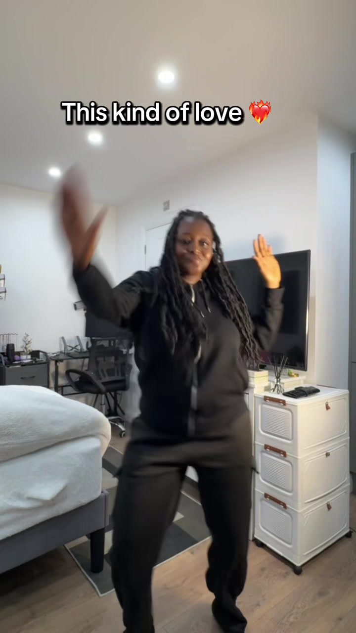 @VibeWithDayo