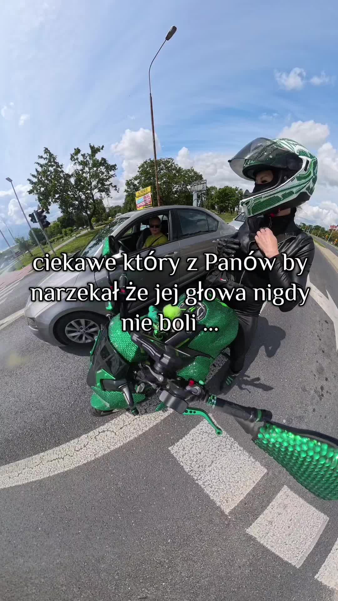 @🄺🄰🅆🄰🄶🄸🅁🄻85