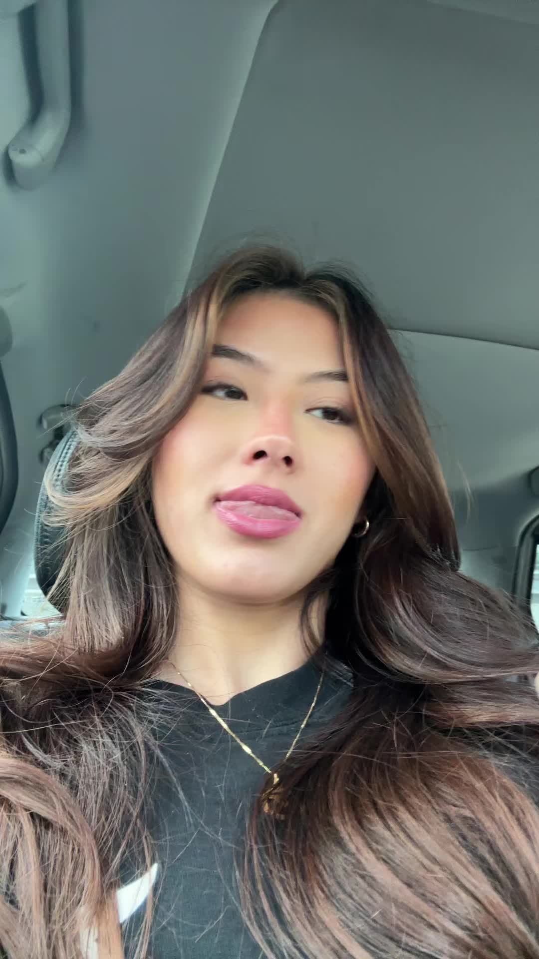 @Jasmine 🤡🤫