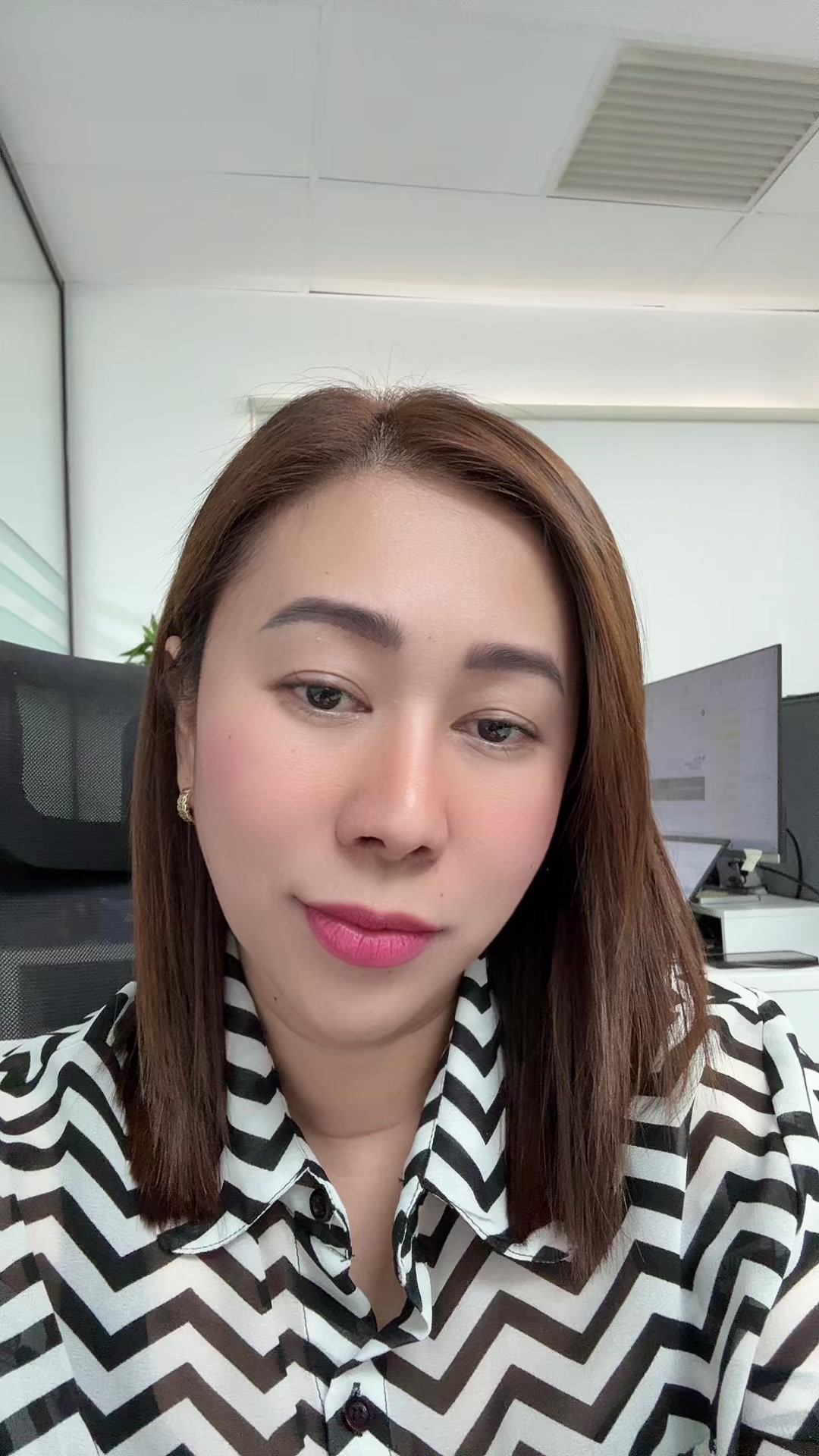 @OfficiallyMae